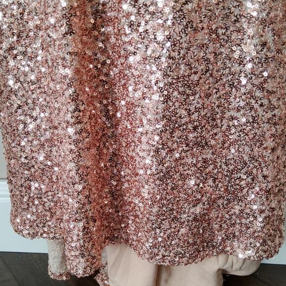 La Femme Women's Drape Neck Sequin Long Gown Low Cut Strappy Back in Rose Gold - Picture 5 of 10